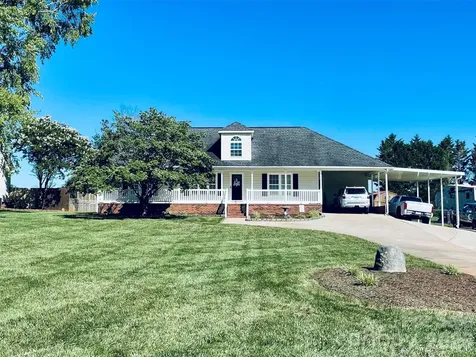 131 Landing Court Bessemer City NC 28016