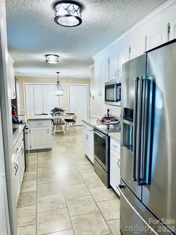131 Landing Court Bessemer City NC 28016