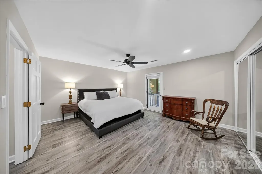 7407 Newmans Lane Charlotte NC 28270
