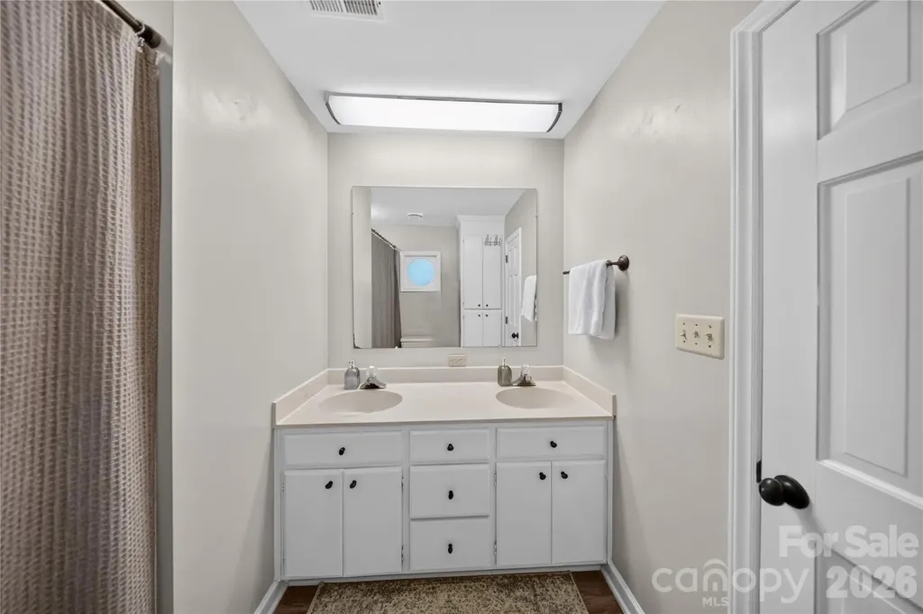 7407 Newmans Lane Charlotte NC 28270