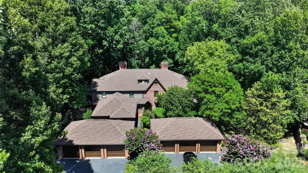 7407 Newmans Lane Charlotte NC 28270