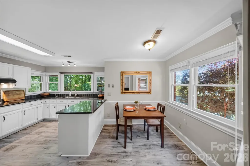 7407 Newmans Lane Charlotte NC 28270