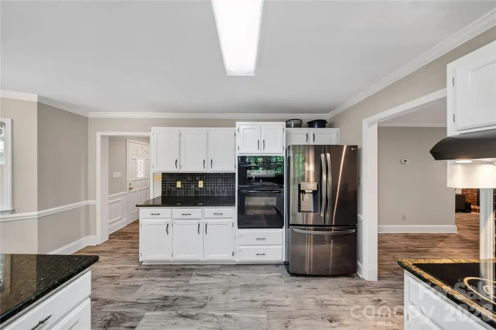 7407 Newmans Lane Charlotte NC 28270