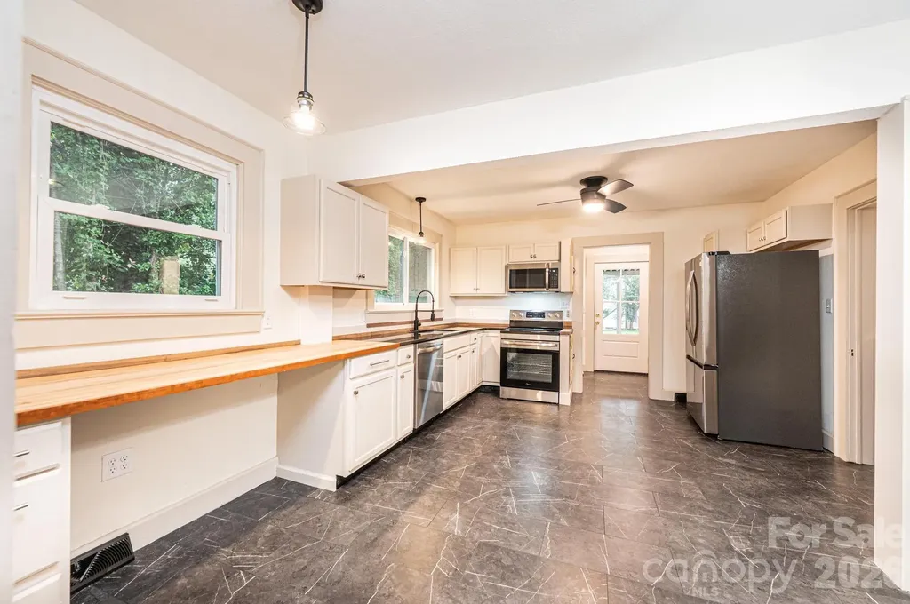 526 Kentwood Street SW Lenoir NC 28645
