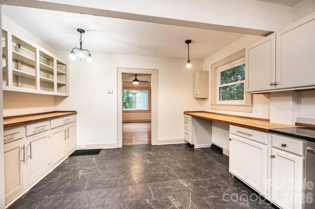 526 Kentwood Street SW Lenoir NC 28645