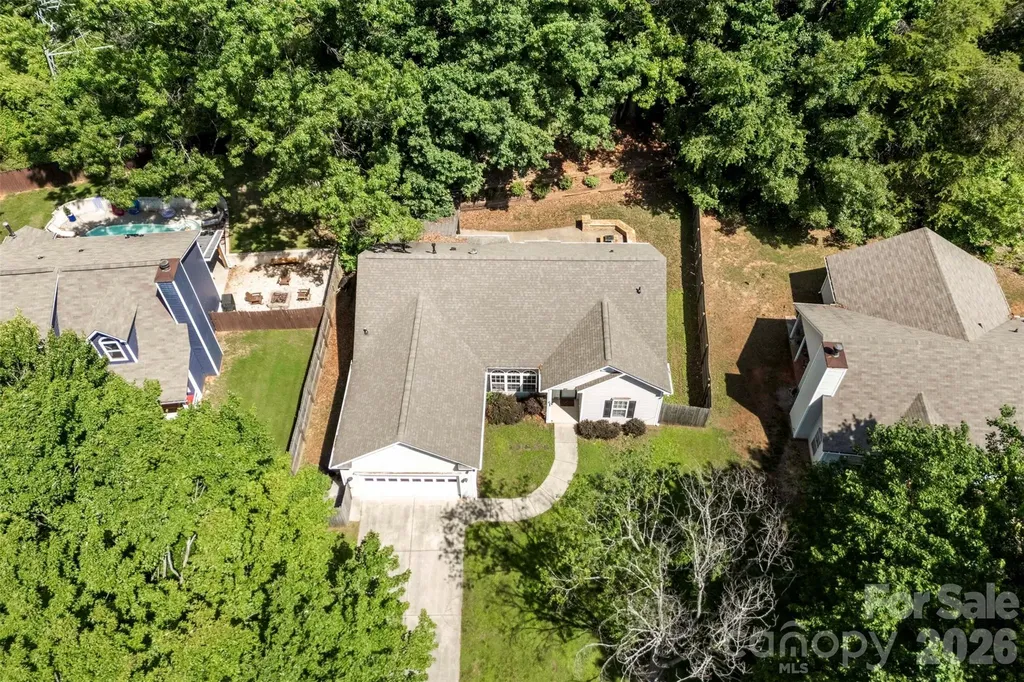 8011 Maxwelton Drive Huntersville NC 28078