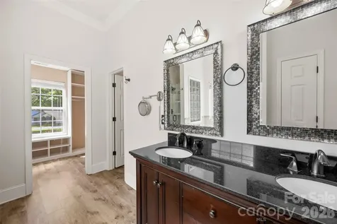 8011 Maxwelton Drive Huntersville NC 28078