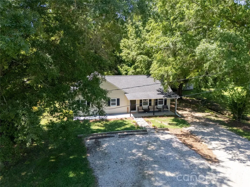 1620 Blueberry Street Mount Pleasant NC 28124