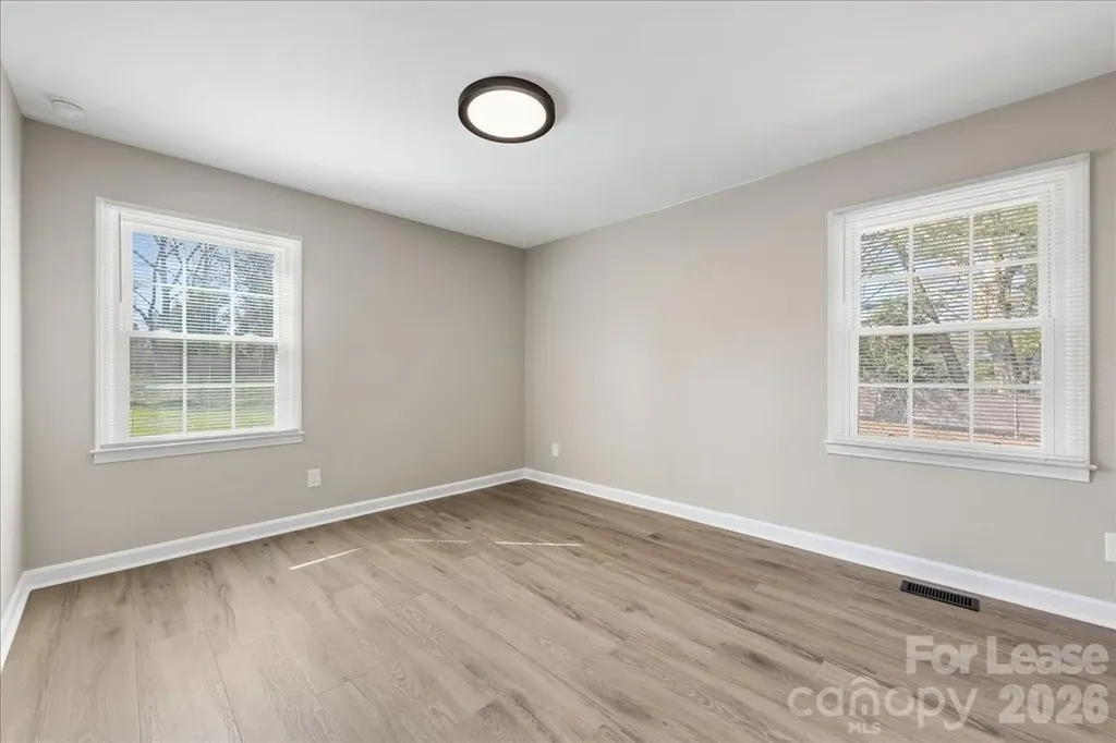 4706 Walden Court Charlotte NC 28210