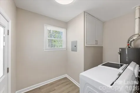 4706 Walden Court Charlotte NC 28210