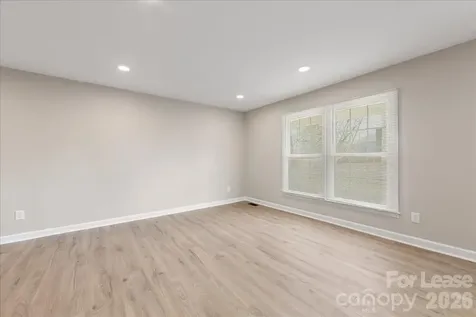 4706 Walden Court Charlotte NC 28210