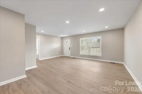 4700 Walden Court Charlotte NC 28210
