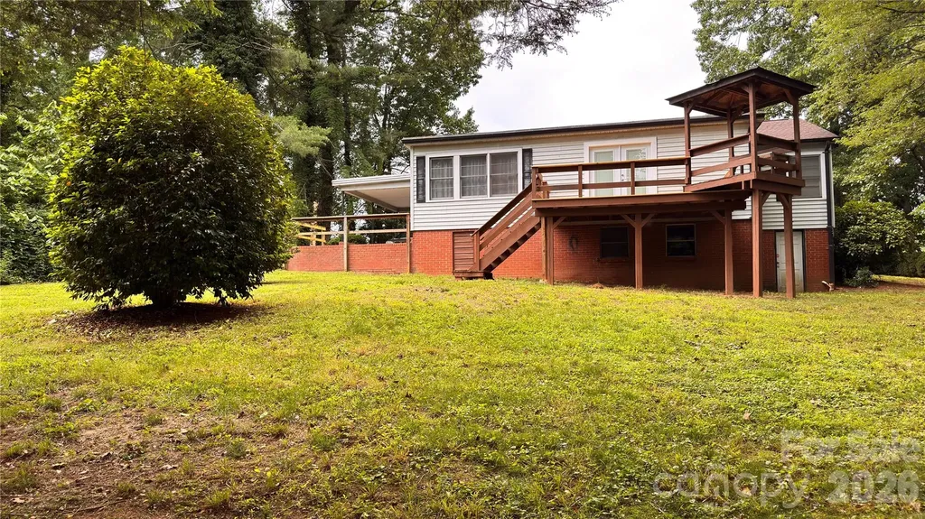 690 Brookdale Drive Statesville NC 28677