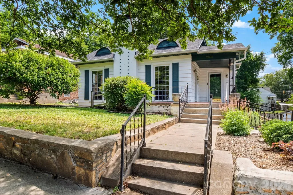 2805 Bon Air Avenue Winston Salem NC 27105