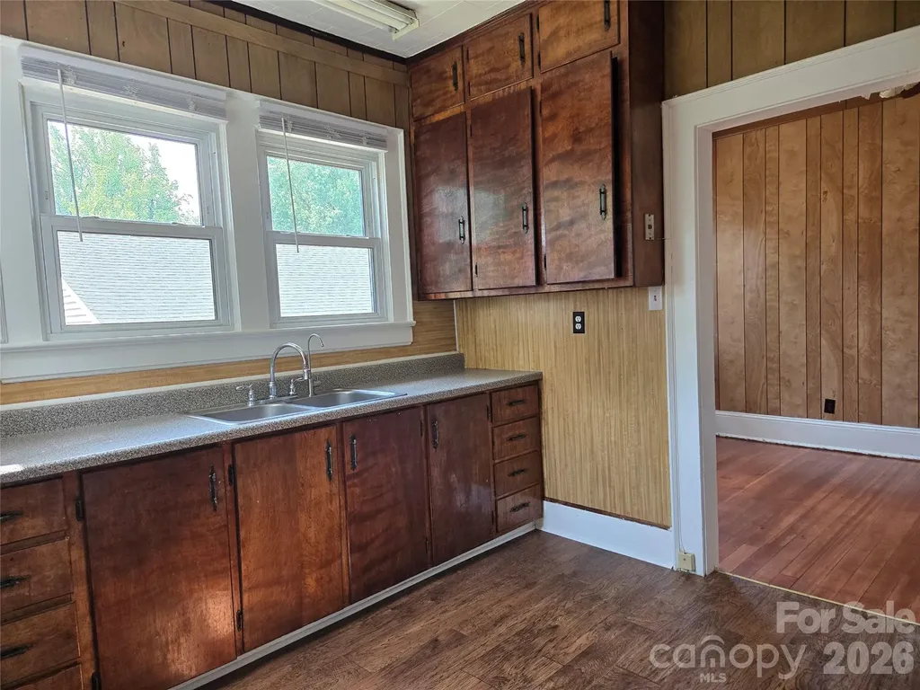 2805 Bon Air Avenue Winston Salem NC 27105