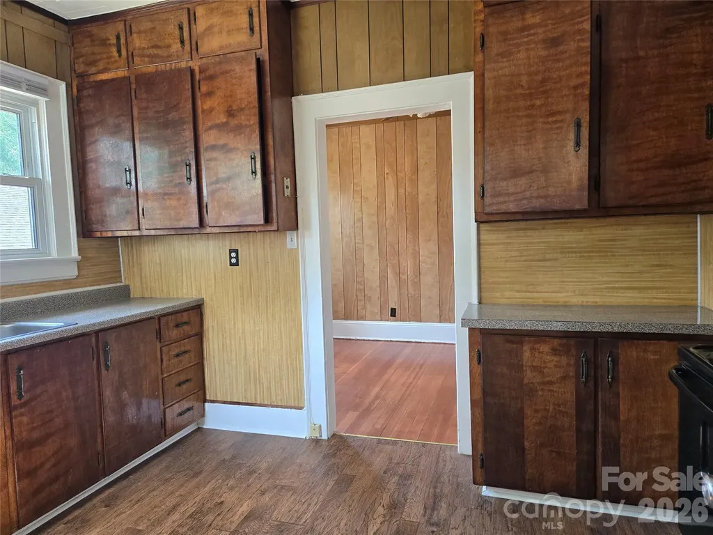 2805 Bon Air Avenue Winston Salem NC 27105