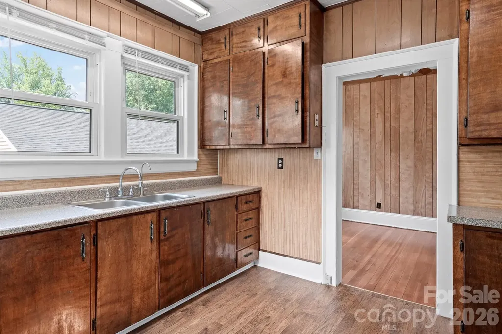 2805 Bon Air Avenue Winston Salem NC 27105
