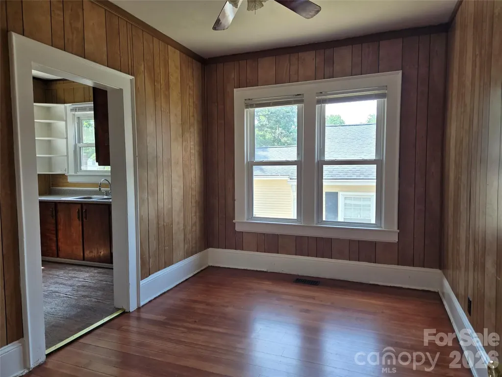 2805 Bon Air Avenue Winston Salem NC 27105
