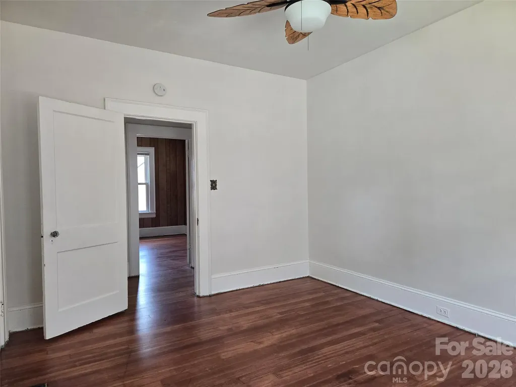 2805 Bon Air Avenue Winston Salem NC 27105