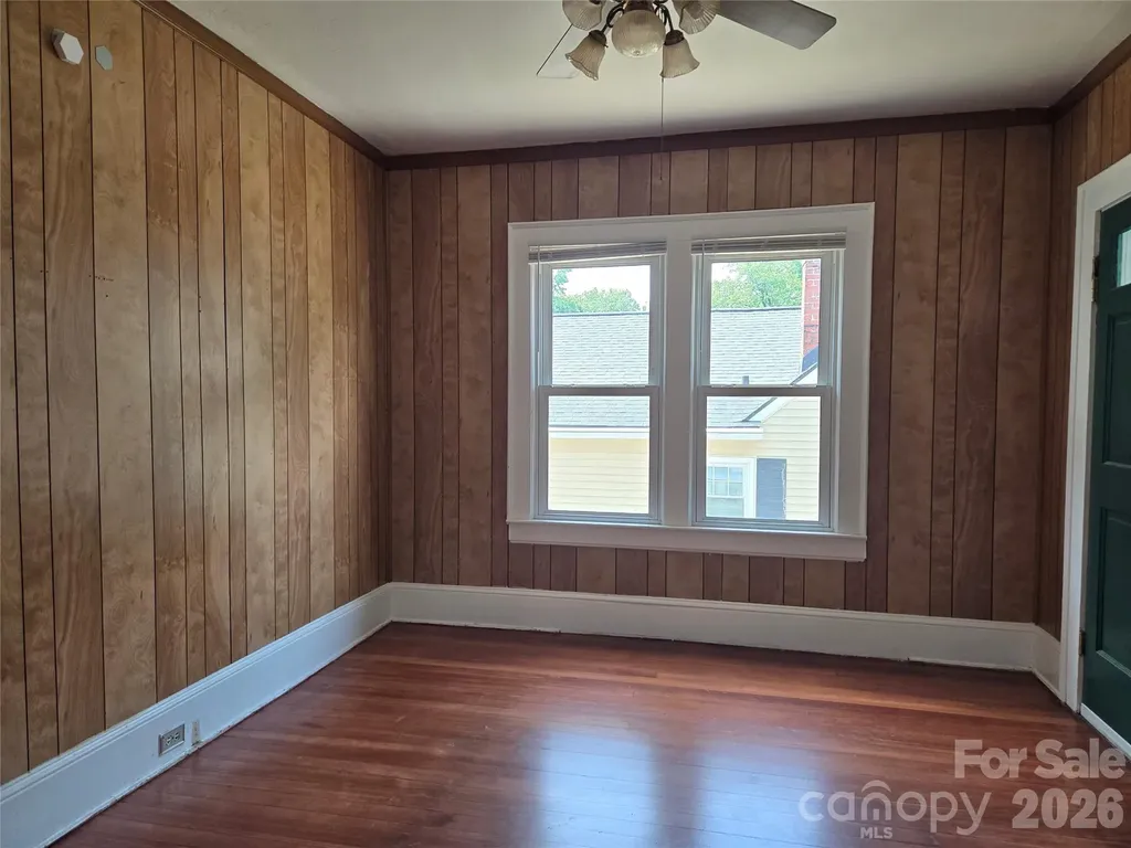 2805 Bon Air Avenue Winston Salem NC 27105