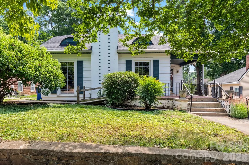 2805 Bon Air Avenue Winston Salem NC 27105