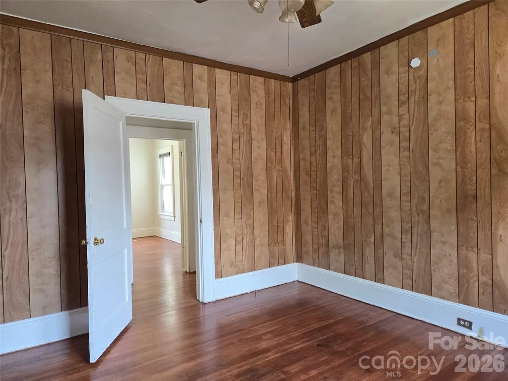 2805 Bon Air Avenue Winston Salem NC 27105