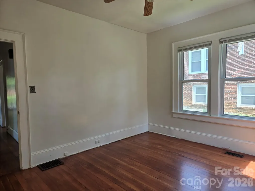 2805 Bon Air Avenue Winston Salem NC 27105