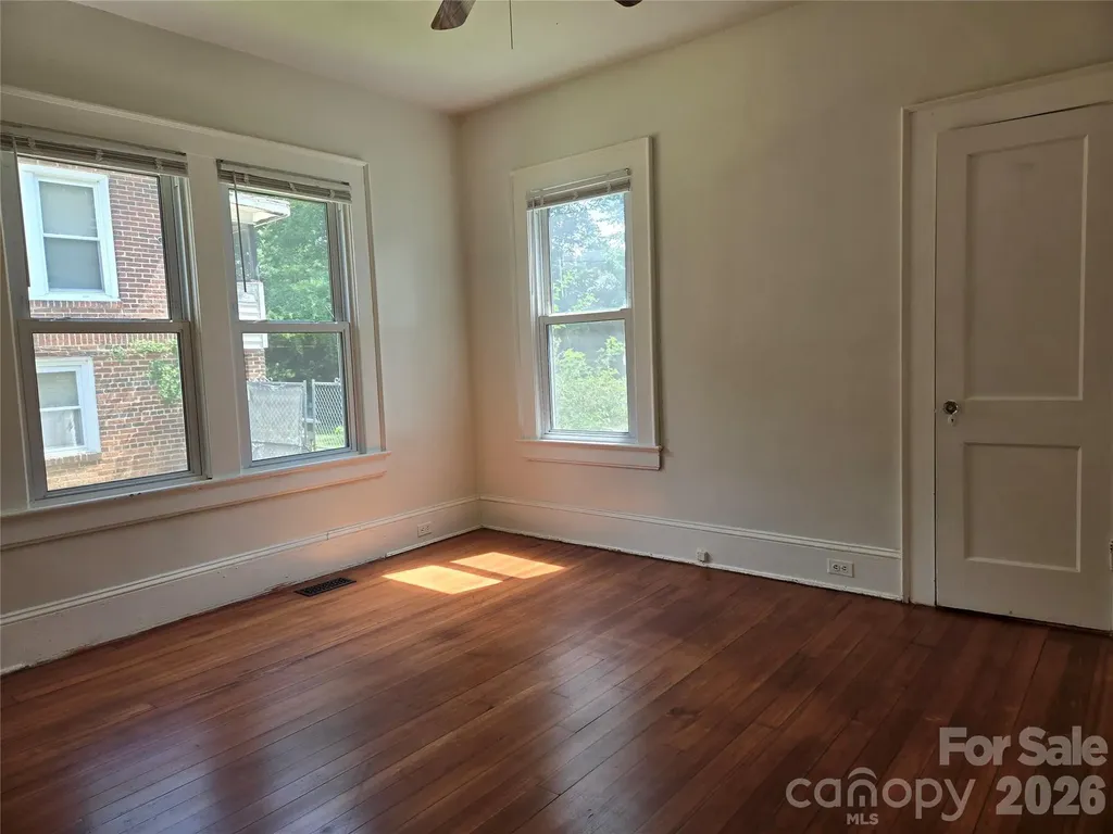 2805 Bon Air Avenue Winston Salem NC 27105