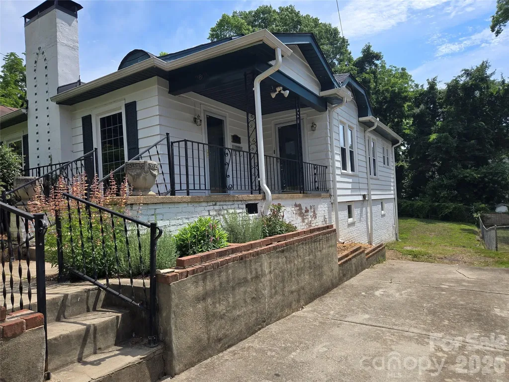 2805 Bon Air Avenue Winston Salem NC 27105
