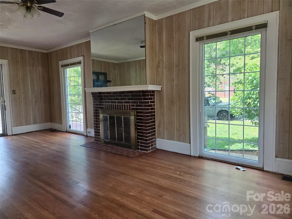 2805 Bon Air Avenue Winston Salem NC 27105