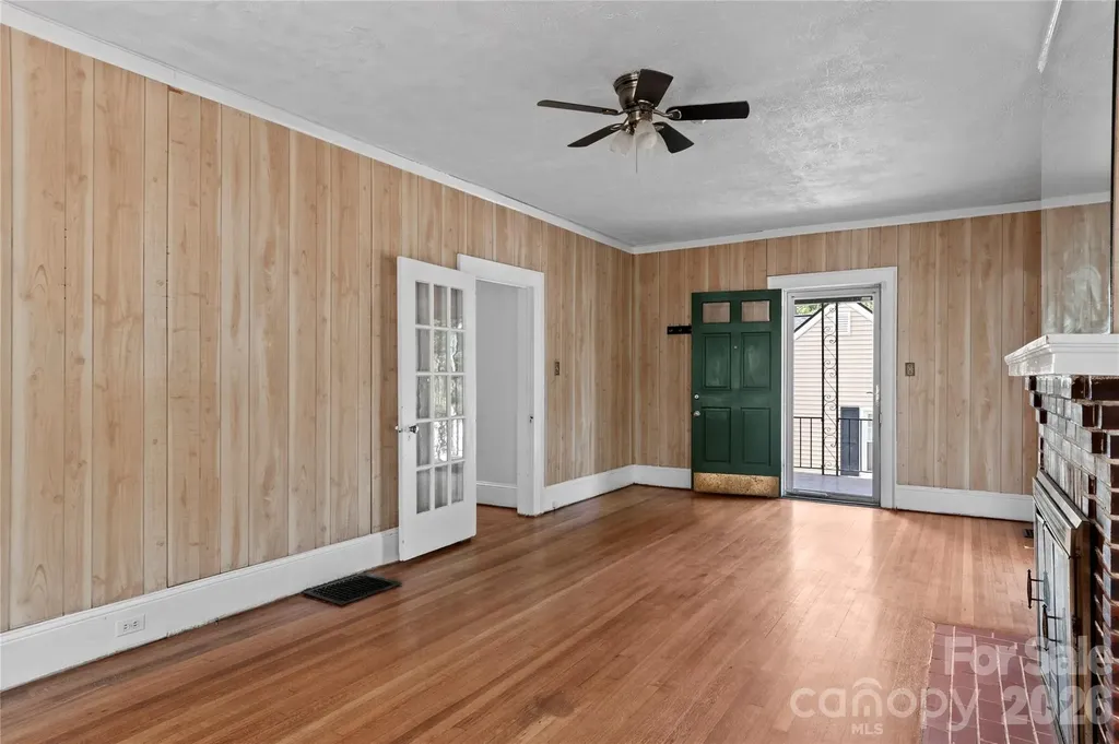 2805 Bon Air Avenue Winston Salem NC 27105