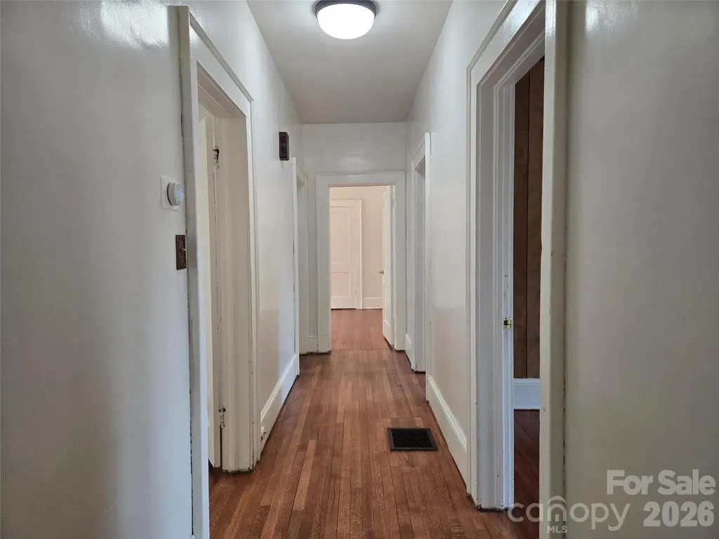 2805 Bon Air Avenue Winston Salem NC 27105