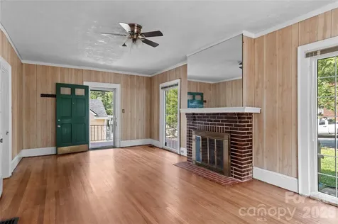 2805 Bon Air Avenue Winston Salem NC 27105