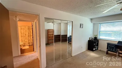 9119 Spyglass Place Charlotte NC 28214