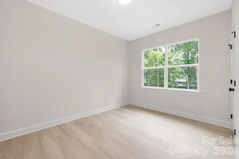 244 Institute Street Mooresville NC 28115