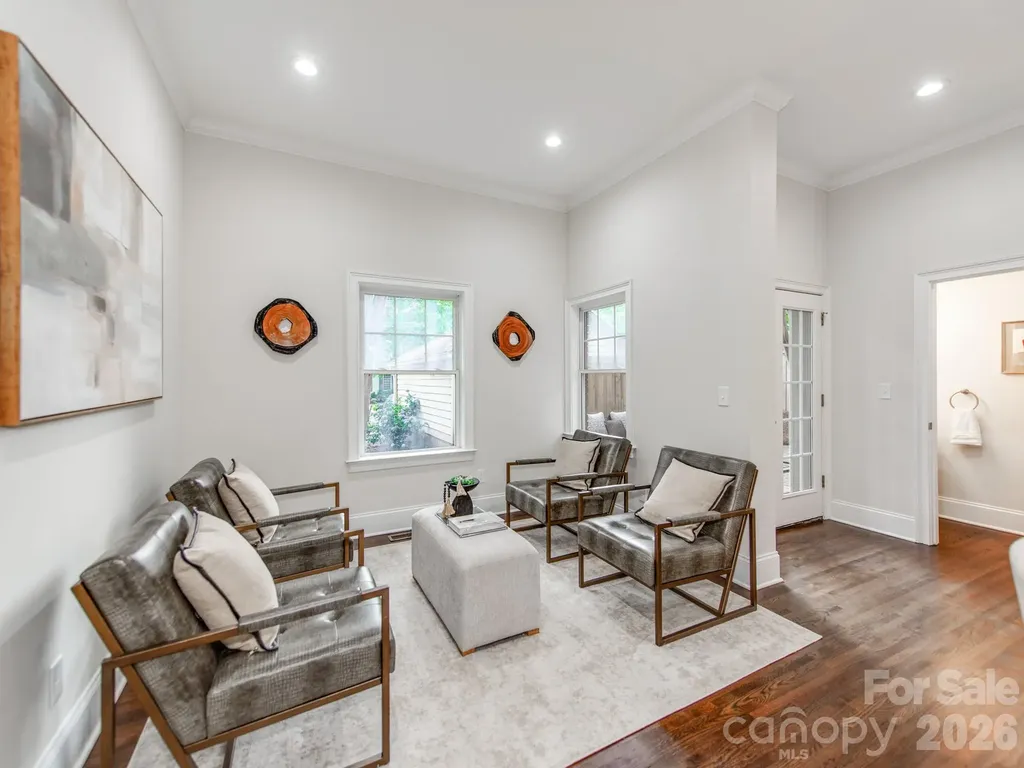 2907 Park Road Charlotte NC 28209