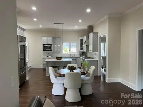 2907 Park Road Charlotte NC 28209