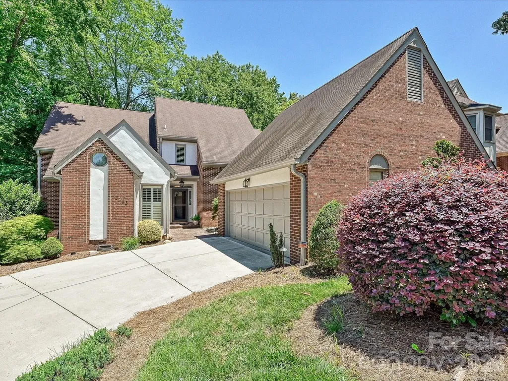5203 Rustlewood Lane Charlotte NC 28226