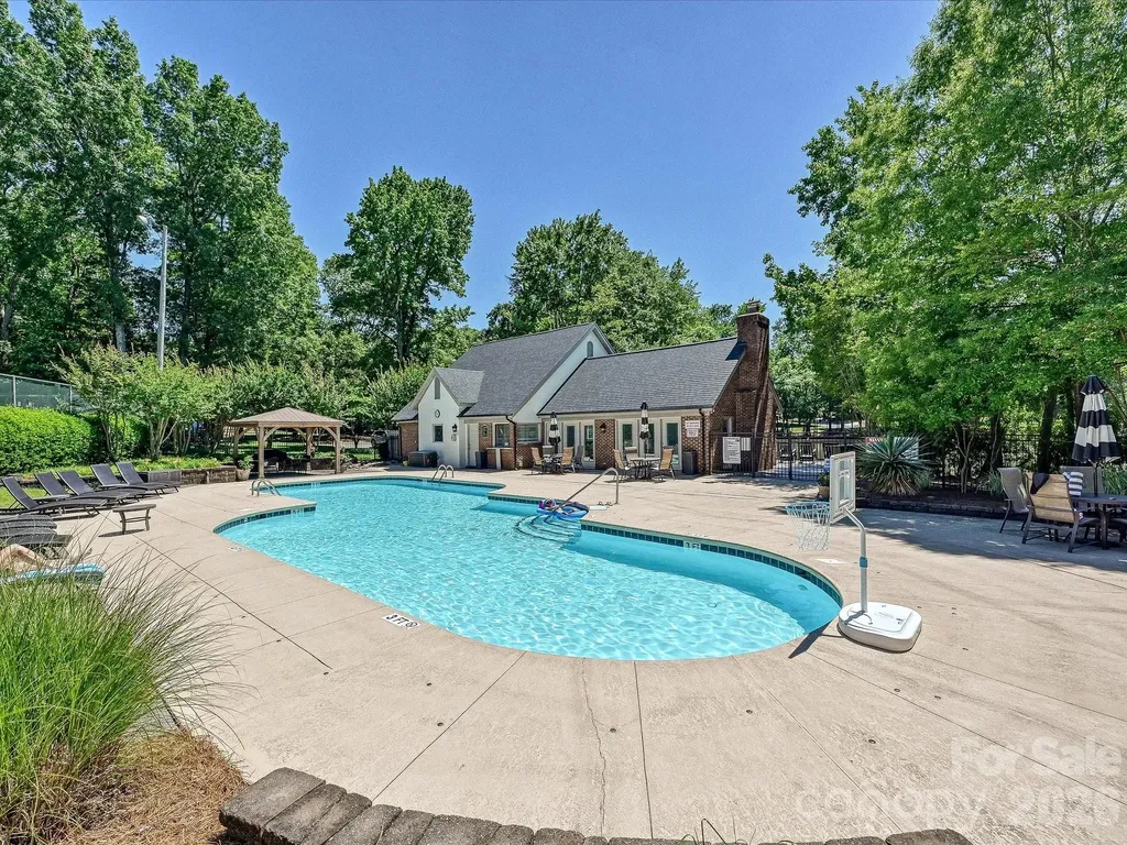 5203 Rustlewood Lane Charlotte NC 28226