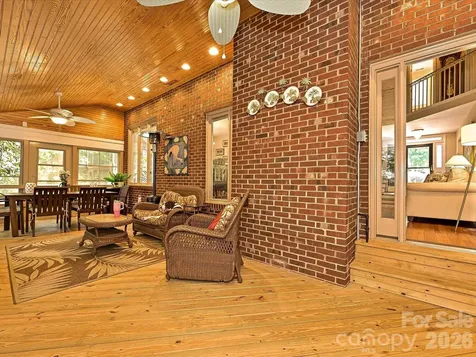 5203 Rustlewood Lane Charlotte NC 28226