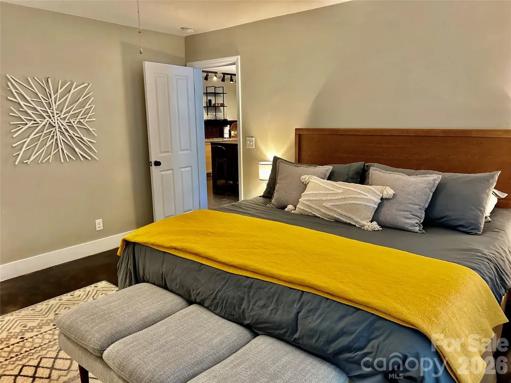 309 London Road Asheville NC 28803