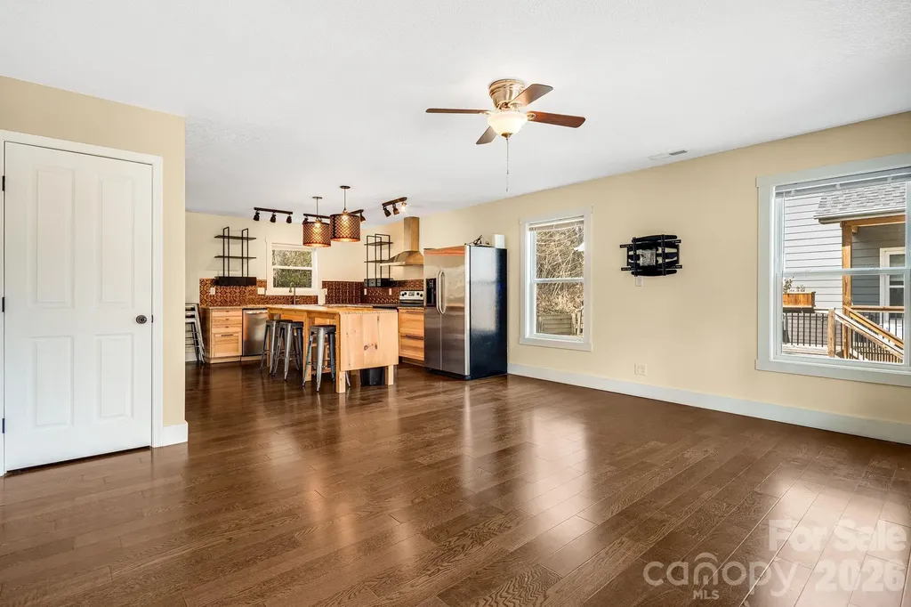 309 London Road Asheville NC 28803