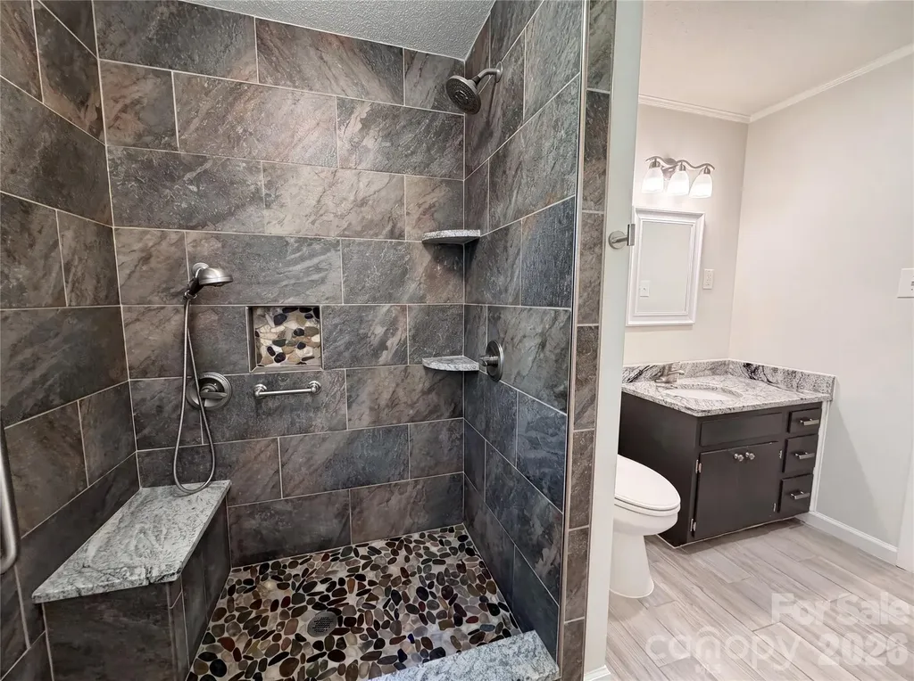 2418 Woodbridge Drive Gastonia NC 28056