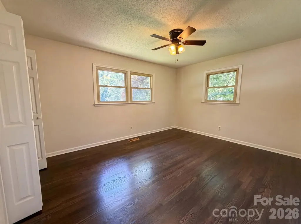 2418 Woodbridge Drive Gastonia NC 28056