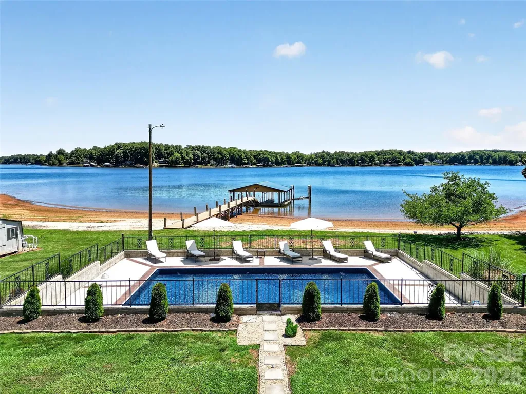 615 Kenway Loop Mooresville NC 28117