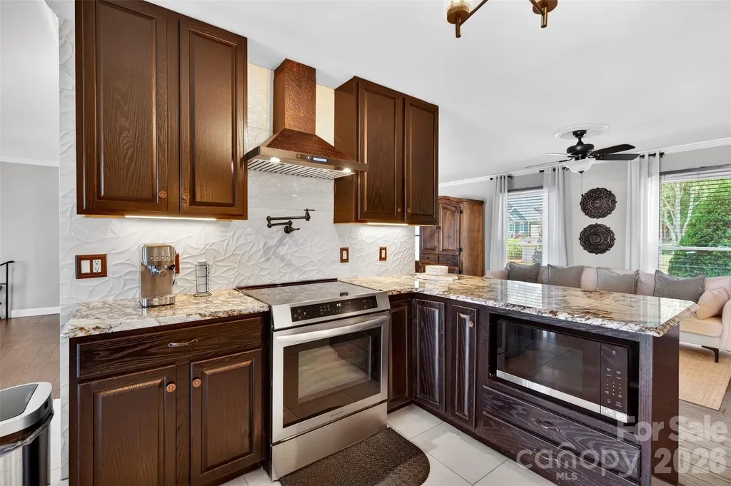615 Kenway Loop Mooresville NC 28117