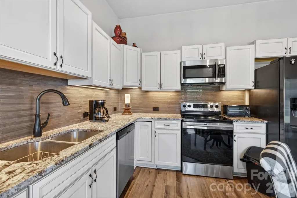 615 Kenway Loop Mooresville NC 28117