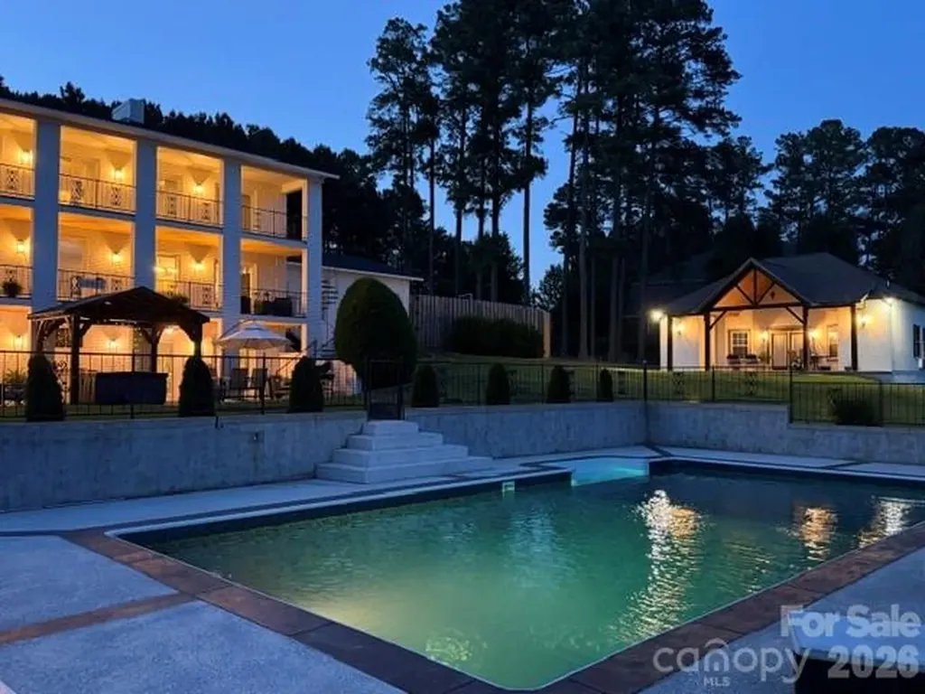615 Kenway Loop Mooresville NC 28117
