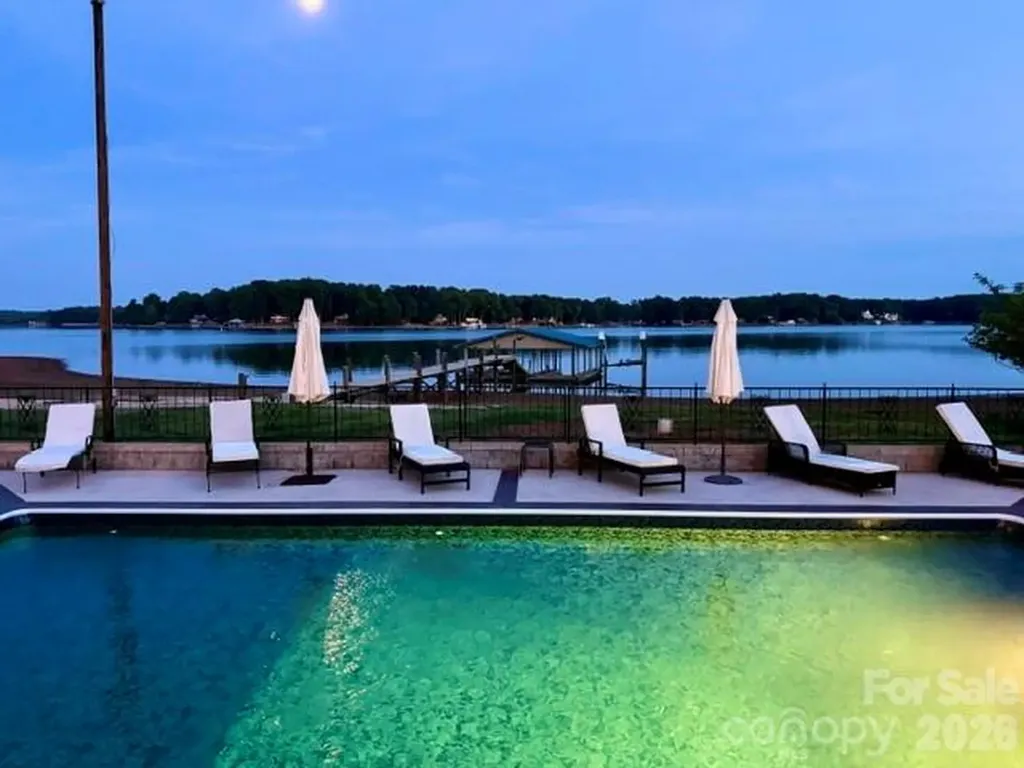 615 Kenway Loop Mooresville NC 28117