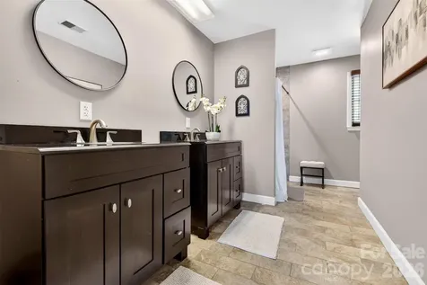 615 Kenway Loop Mooresville NC 28117